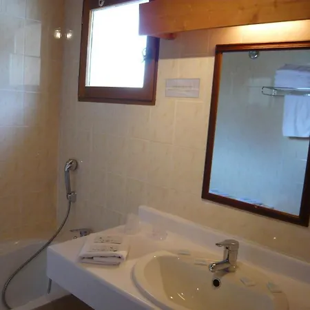 Szálloda Le Tetras Notre-Dame-de-Bellecombe